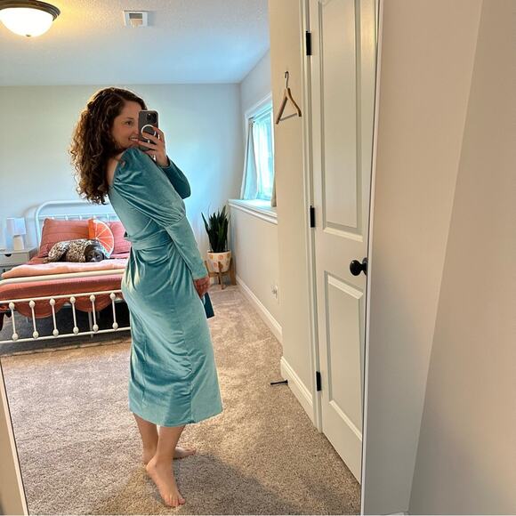 ASOS Blue Velvet Long Sleeve Belted Maxi Dress 6 - Picture 3 of 11